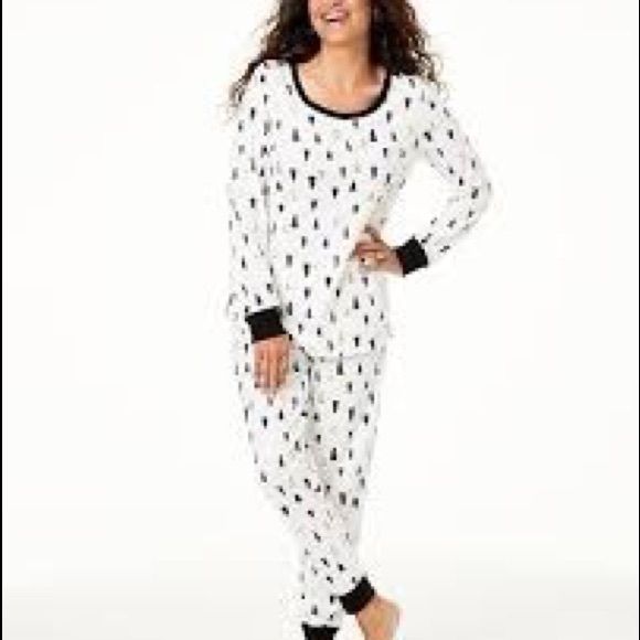 Family PJs Women's Holiday Pajama Set Tree Print - Picture 2 of 16